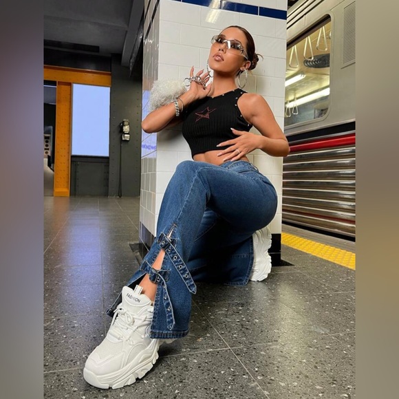 Jeans - Picture 4 of 5